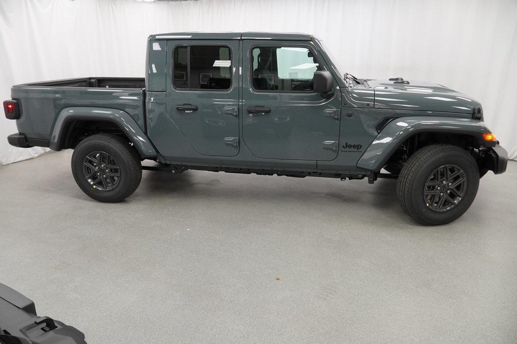 new 2026 Jeep Gladiator car, priced at $48,855