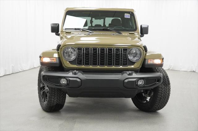 new 2025 Jeep Gladiator car, priced at $38,885