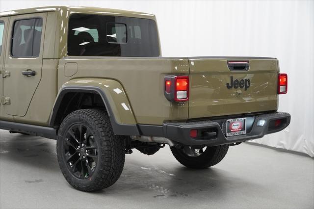 new 2025 Jeep Gladiator car, priced at $38,885