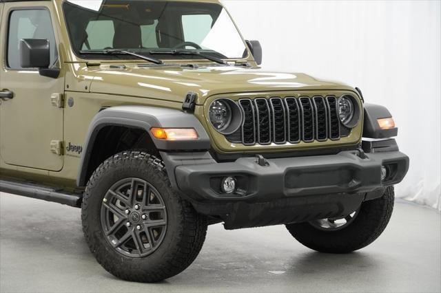 new 2025 Jeep Wrangler car, priced at $46,930