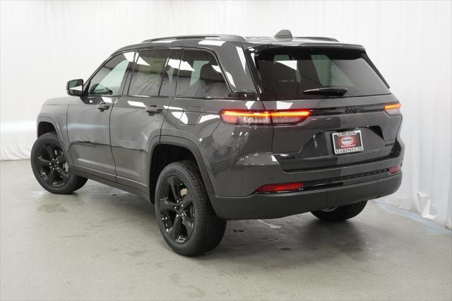 new 2025 Jeep Grand Cherokee car, priced at $49,535