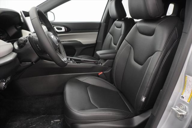 new 2025 Jeep Compass car, priced at $31,335