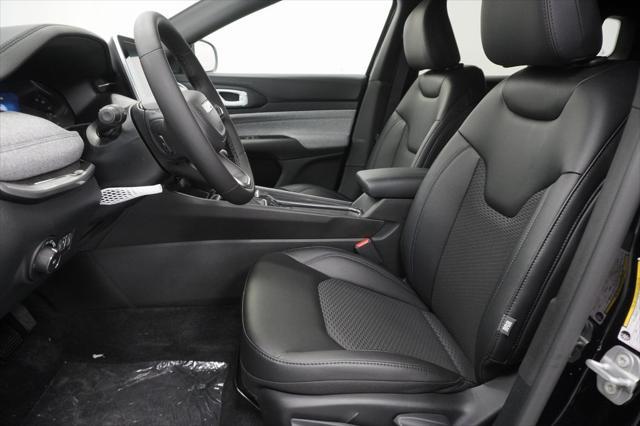 new 2025 Jeep Compass car, priced at $27,260