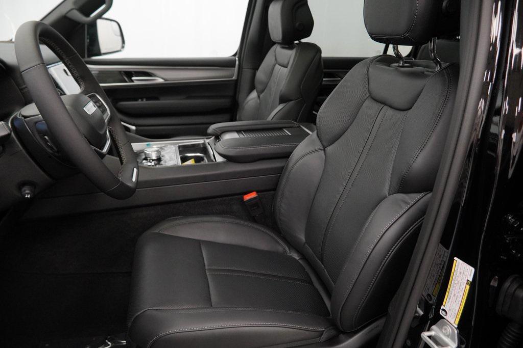 new 2025 Jeep Wagoneer car, priced at $69,425