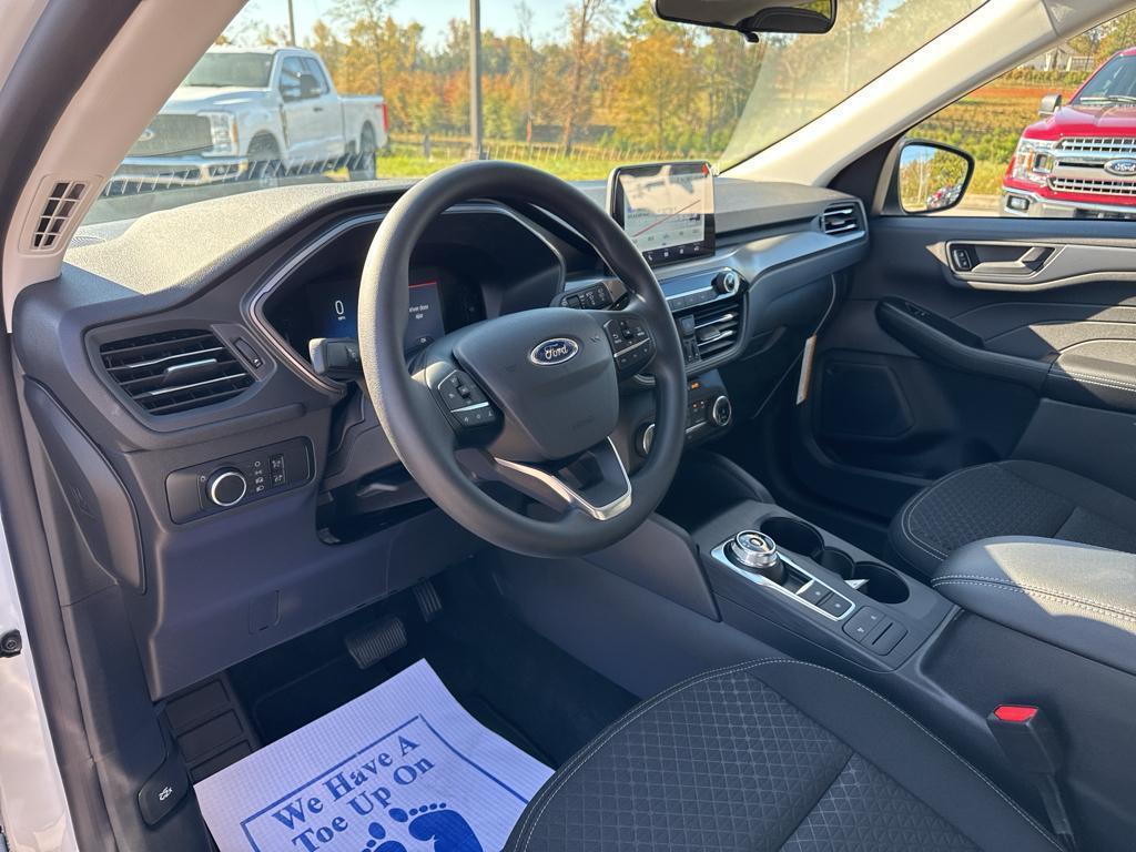new 2025 Ford Escape car, priced at $29,490