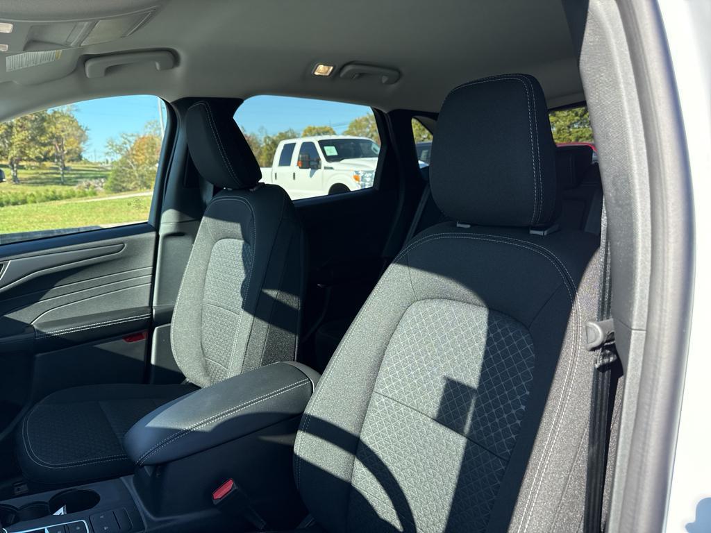 new 2025 Ford Escape car, priced at $29,490