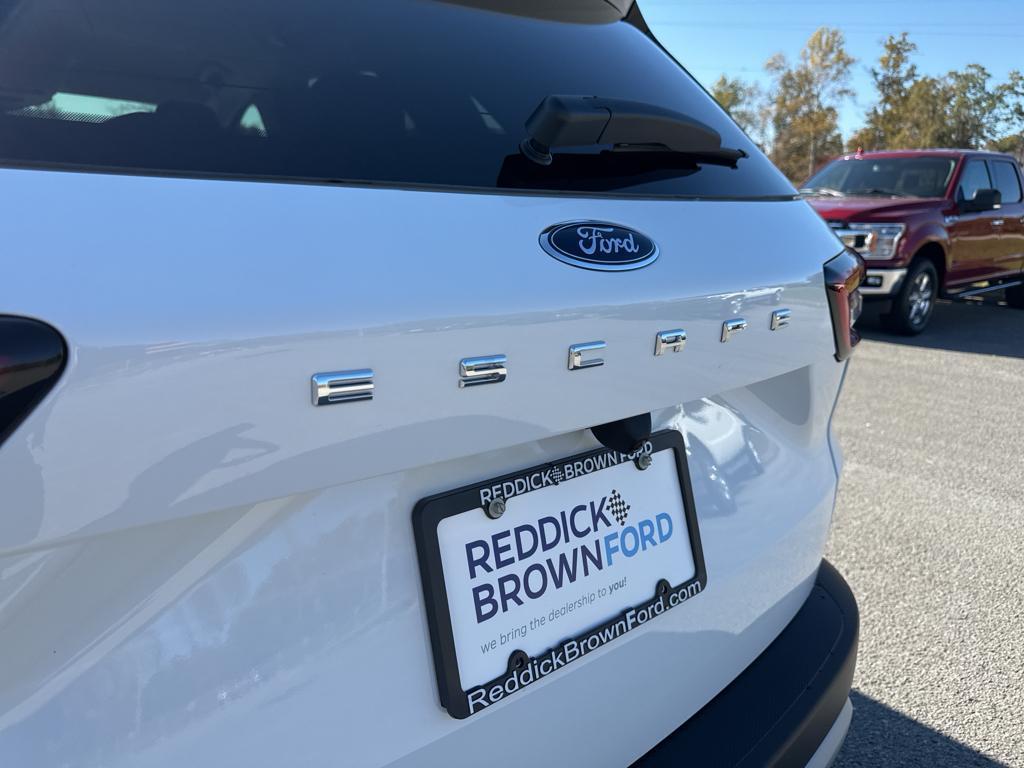 new 2025 Ford Escape car, priced at $29,490