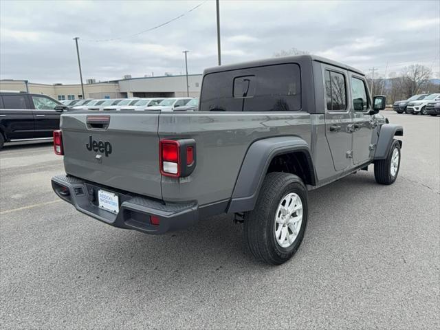 used 2023 Jeep Gladiator car, priced at $30,250