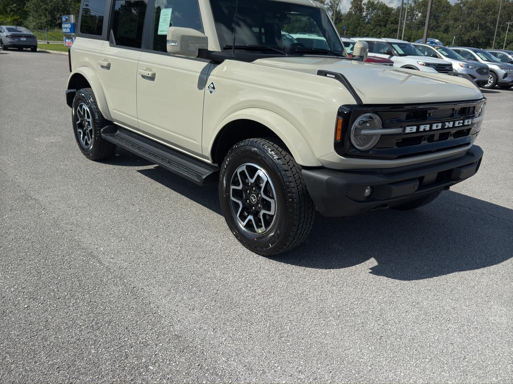 new 2025 Ford Bronco car, priced at $55,590