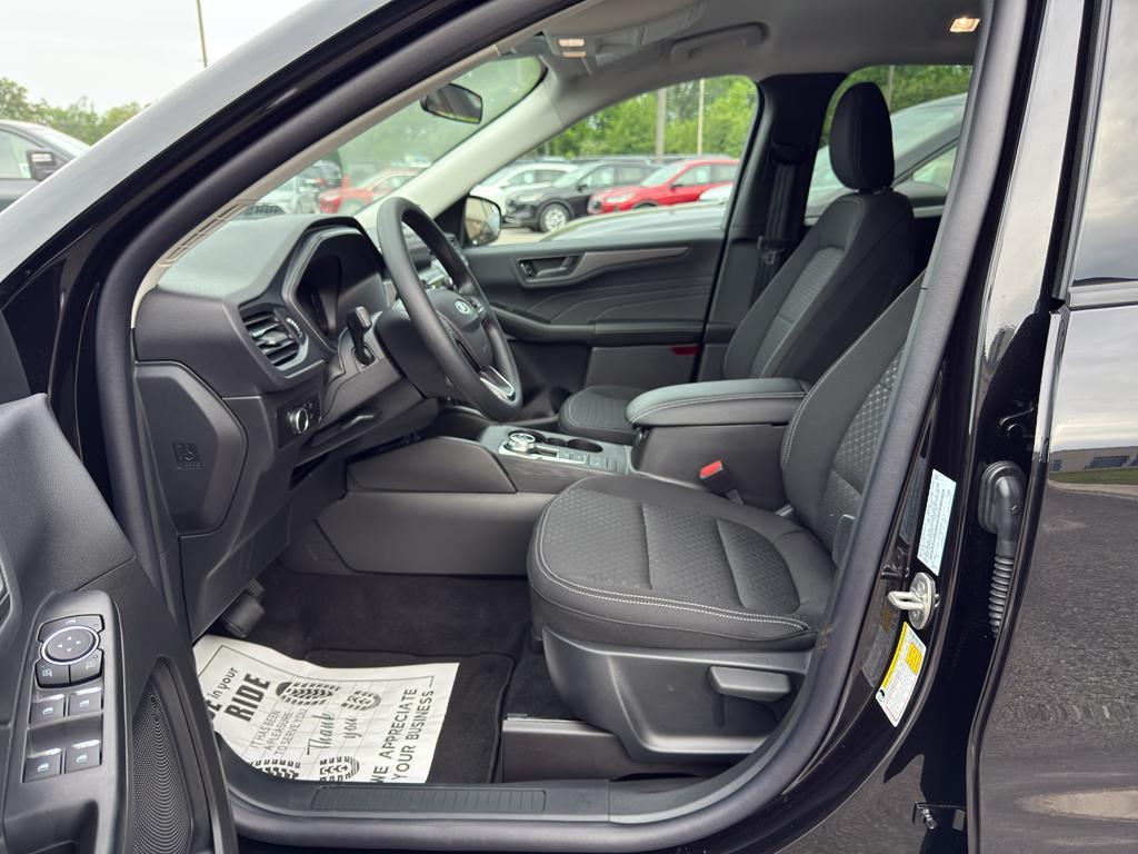 new 2025 Ford Escape car, priced at $29,574