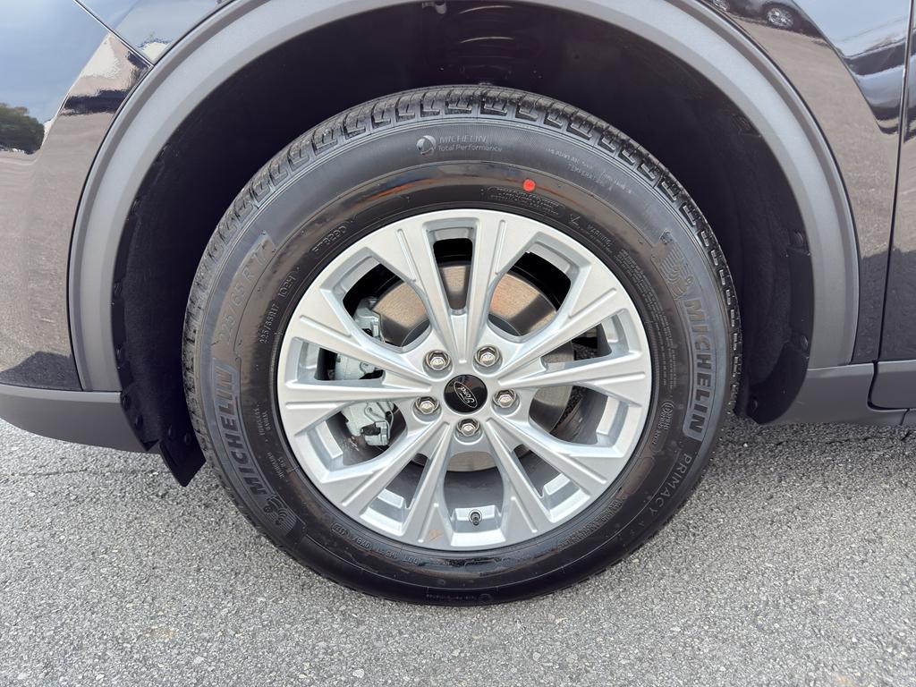 new 2025 Ford Escape car, priced at $29,574