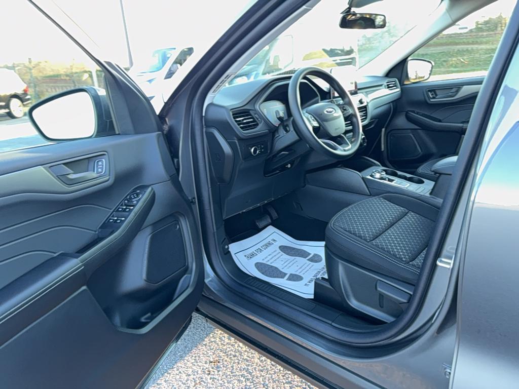 new 2025 Ford Escape car, priced at $28,560