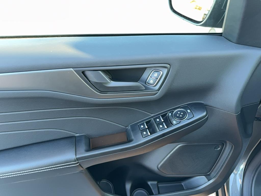 new 2025 Ford Escape car, priced at $28,560