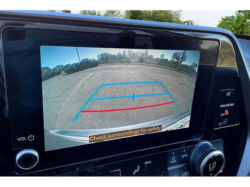 used 2024 Toyota Highlander car, priced at $34,495