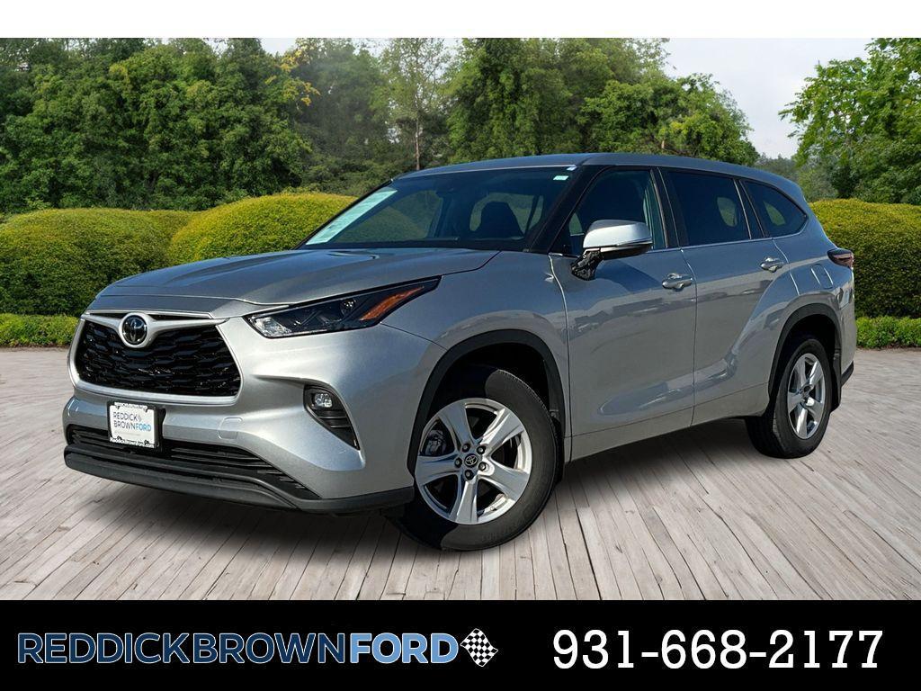 used 2024 Toyota Highlander car, priced at $33,700