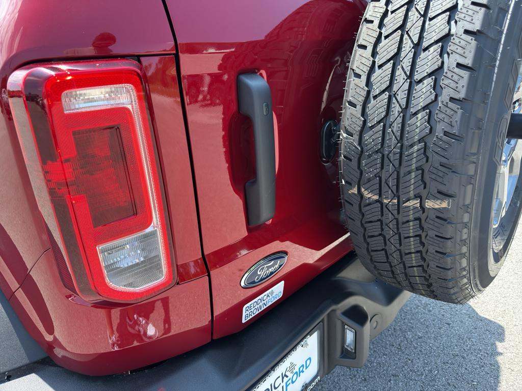 new 2025 Ford Bronco car, priced at $45,026