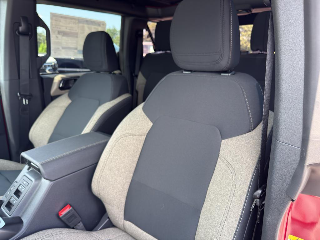 new 2025 Ford Bronco car, priced at $45,026