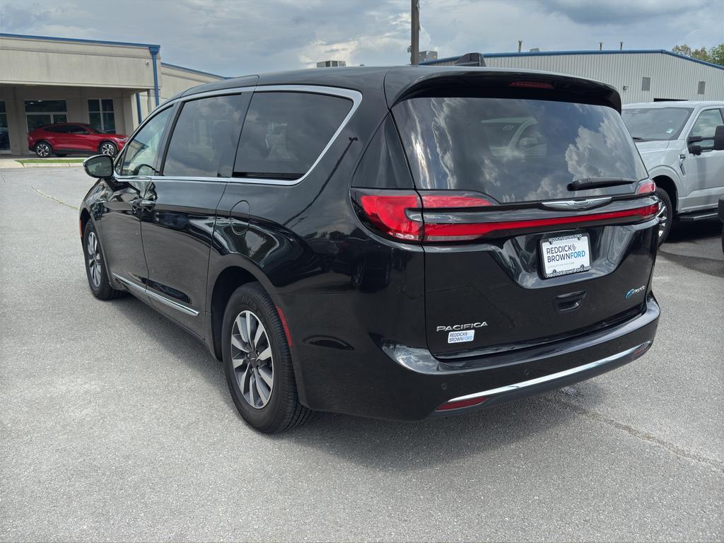 used 2023 Chrysler Pacifica Hybrid car, priced at $26,600