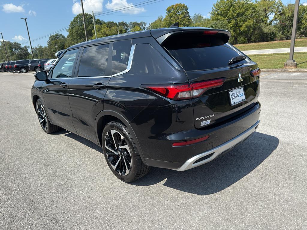 used 2024 Mitsubishi Outlander car, priced at $24,542