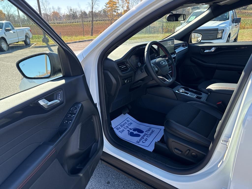 new 2025 Ford Escape car, priced at $32,472