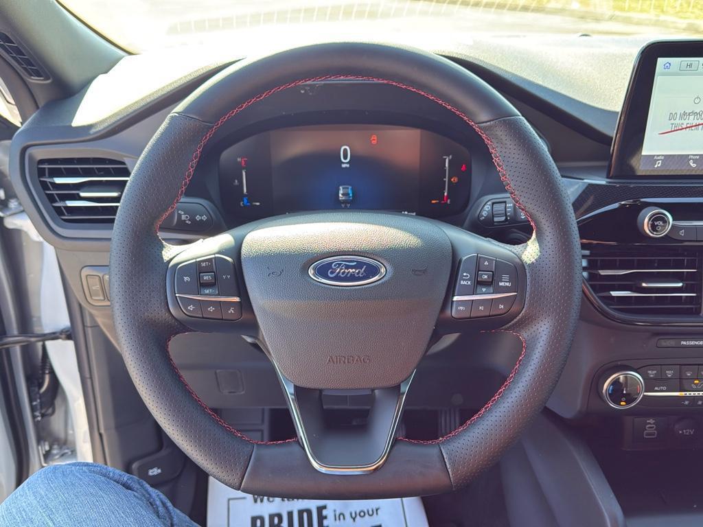 new 2025 Ford Escape car, priced at $33,130