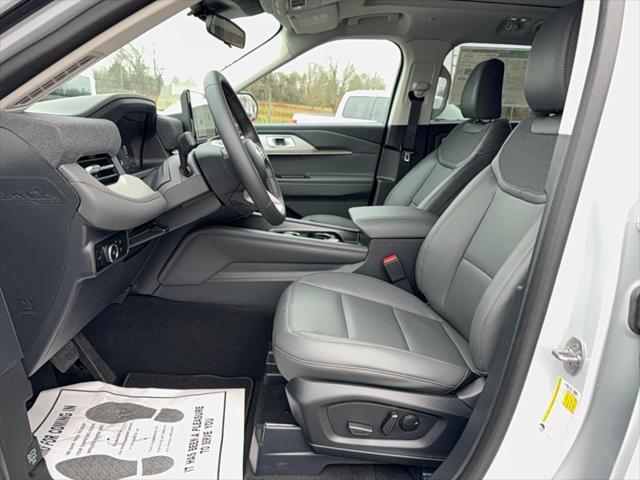 new 2025 Ford Explorer car, priced at $48,900