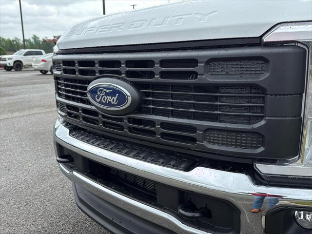 new 2025 Ford F-350 car