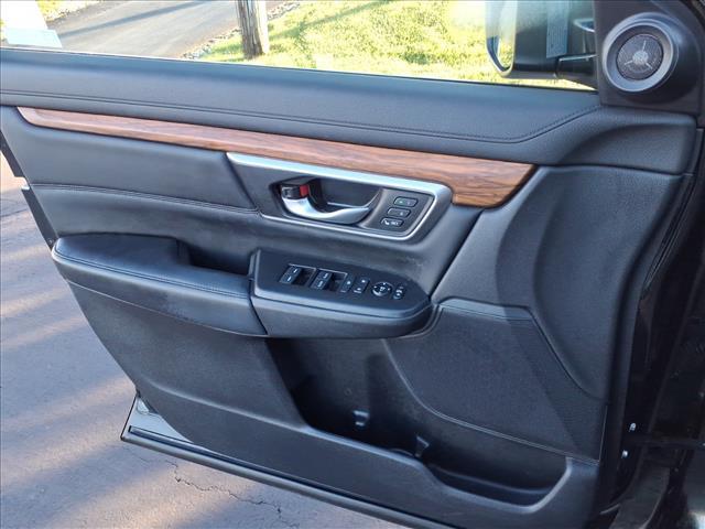 used 2022 Honda CR-V Hybrid car, priced at $27,000