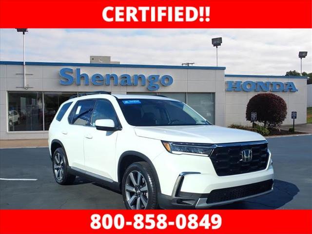 used 2023 Honda Pilot car, priced at $40,000