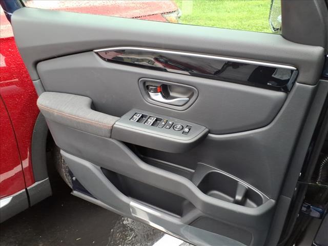 new 2025 Honda Pilot car, priced at $43,795