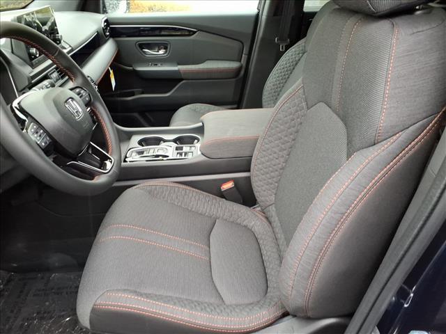 new 2025 Honda Pilot car, priced at $43,795