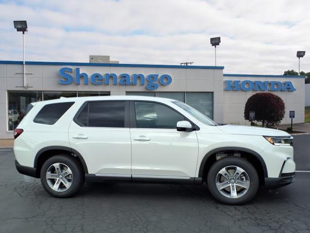 new 2025 Honda Pilot car, priced at $48,280
