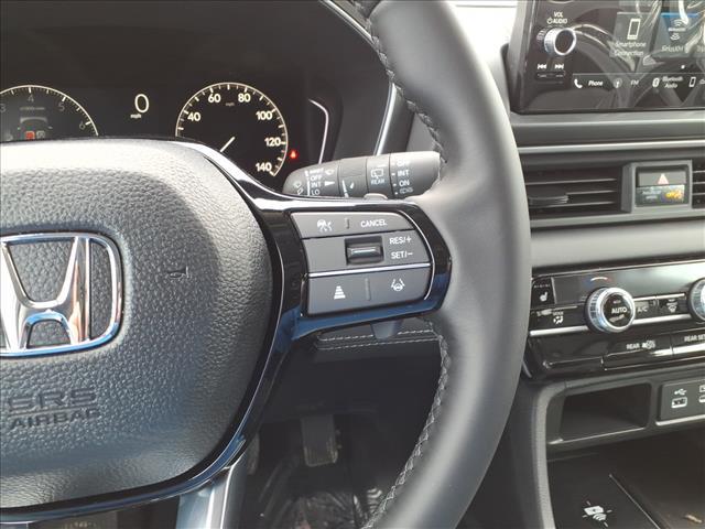 new 2025 Honda Pilot car, priced at $48,280