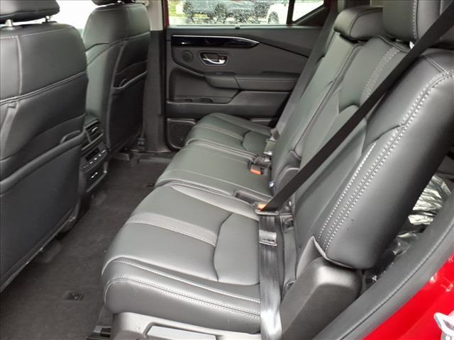 new 2025 Honda Pilot car, priced at $47,550