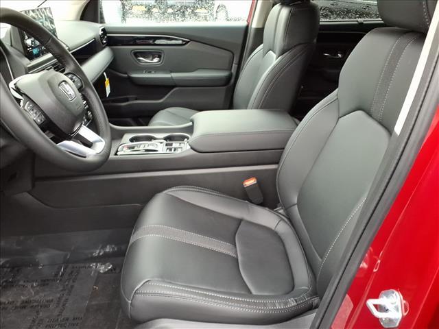 new 2025 Honda Pilot car, priced at $47,550