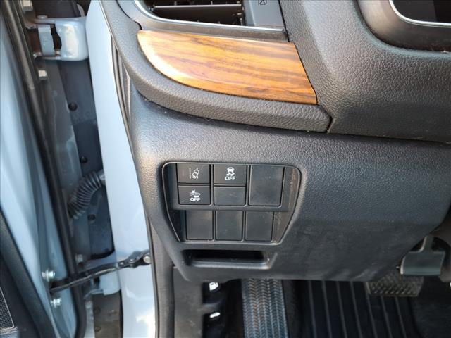 used 2022 Honda CR-V car, priced at $28,000