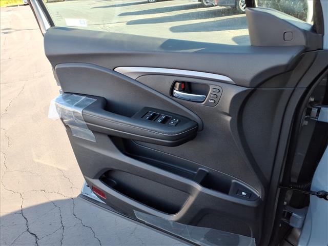 new 2025 Honda Ridgeline car, priced at $44,885