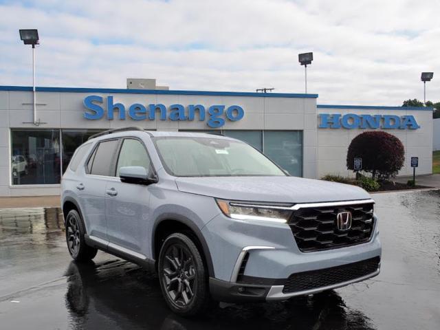 new 2025 Honda Pilot car, priced at $53,450