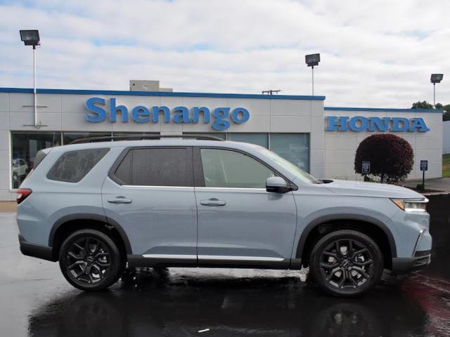new 2025 Honda Pilot car, priced at $53,450