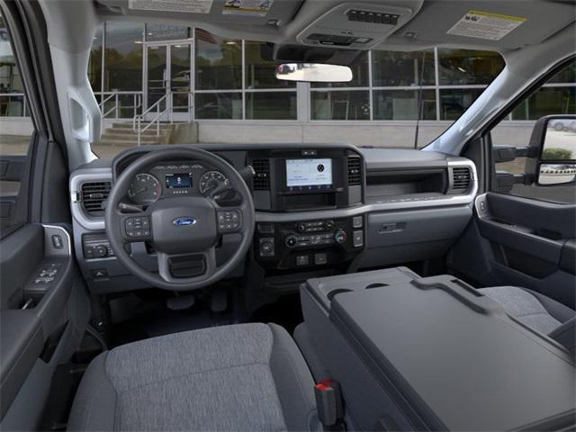 new 2025 Ford F-350 car, priced at $70,128