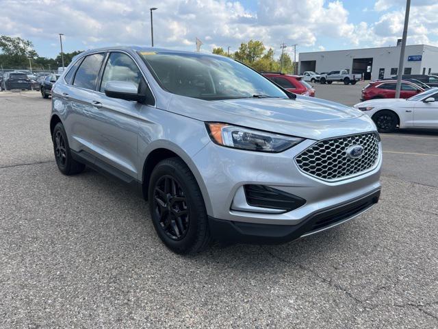 used 2024 Ford Edge car, priced at $29,949