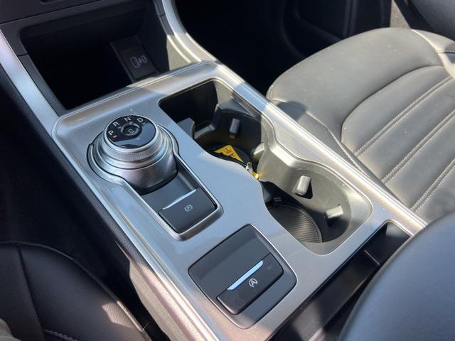 used 2024 Ford Edge car, priced at $25,548