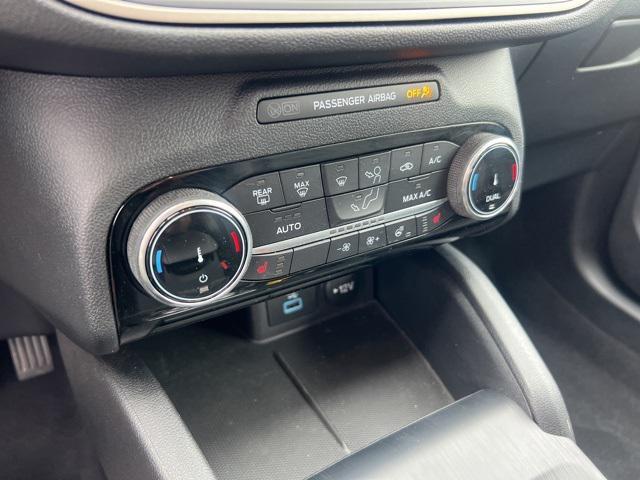 used 2022 Ford Escape car, priced at $25,812