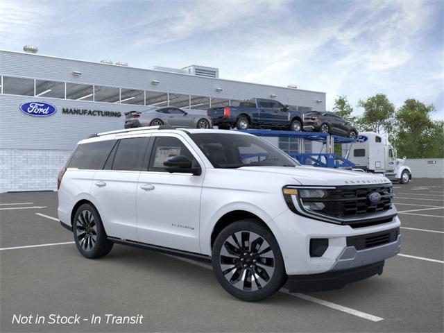 new 2025 Ford Expedition car, priced at $75,294