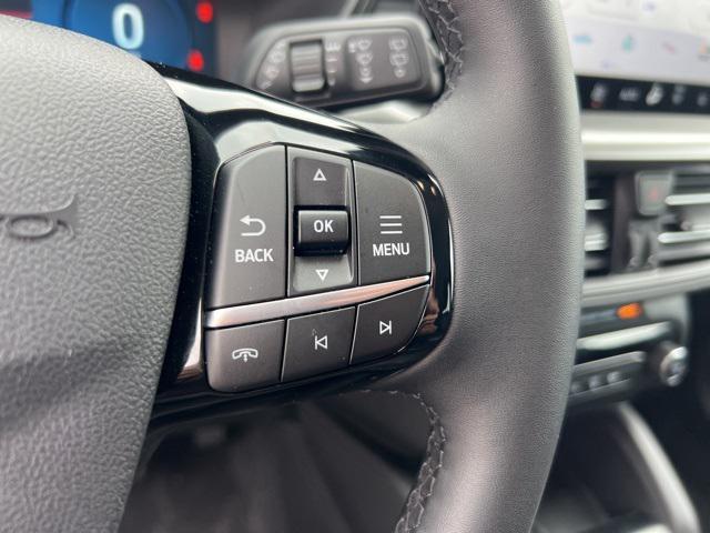 used 2023 Ford Escape car, priced at $25,999