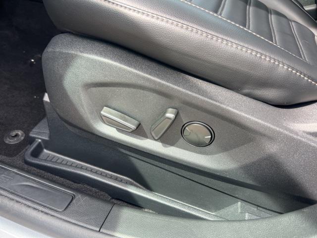 used 2024 Ford Edge car, priced at $30,674