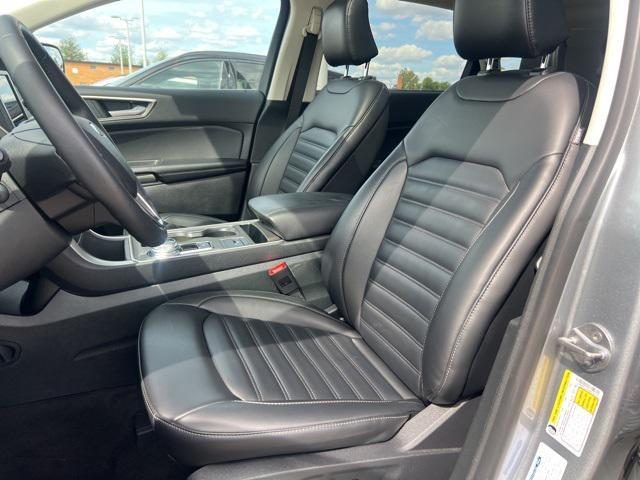 used 2024 Ford Edge car, priced at $30,674