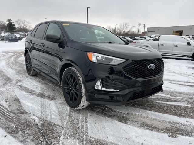 used 2022 Ford Edge car, priced at $28,956