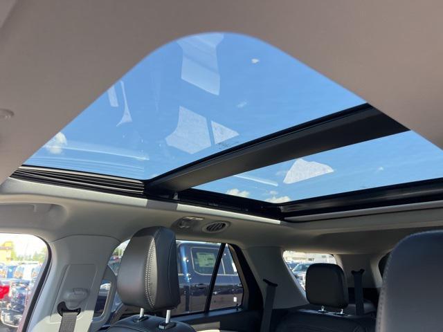 used 2023 Ford Explorer car, priced at $31,316