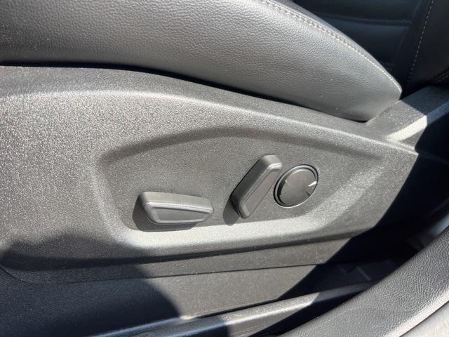 used 2024 Ford Edge car, priced at $26,656